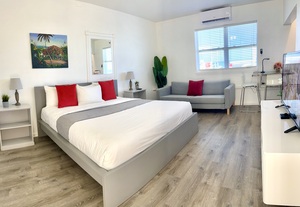 #11 Beach View Suite Photo 1